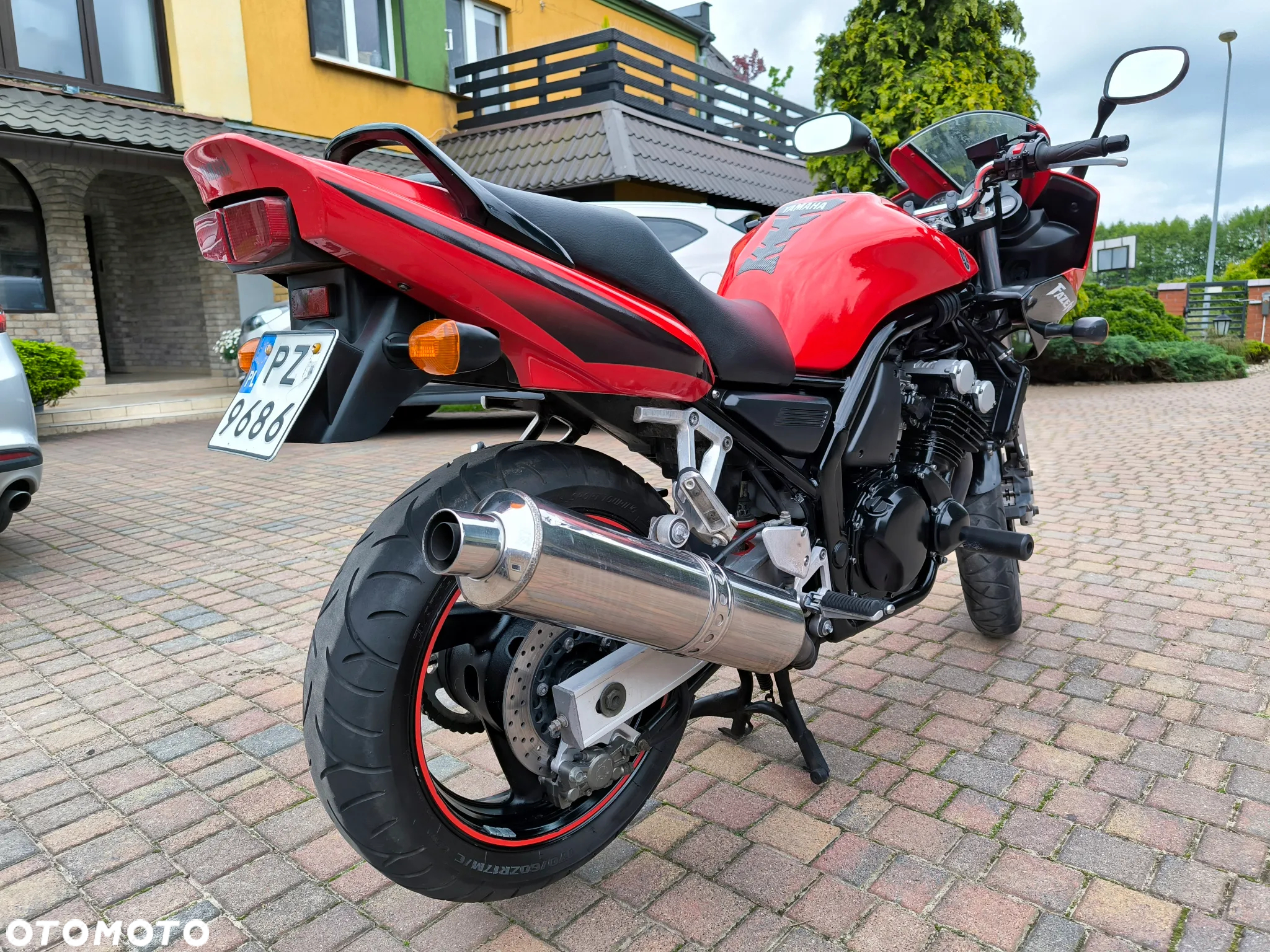 Yamaha FZS - 9
