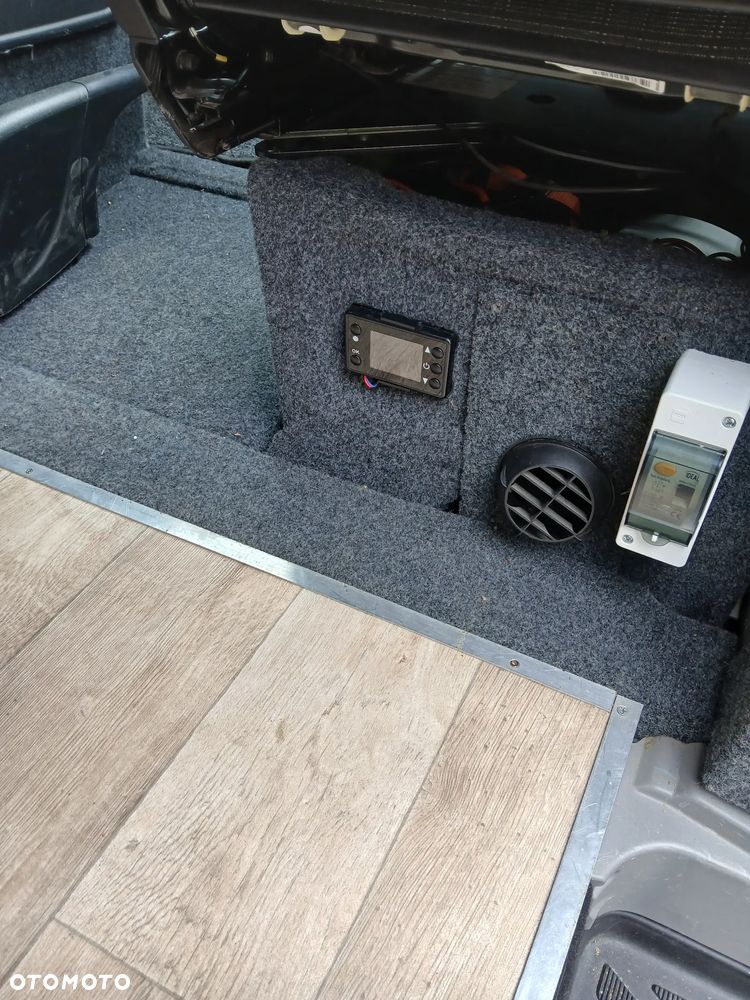 Mercedes-Benz Sprinter - 19