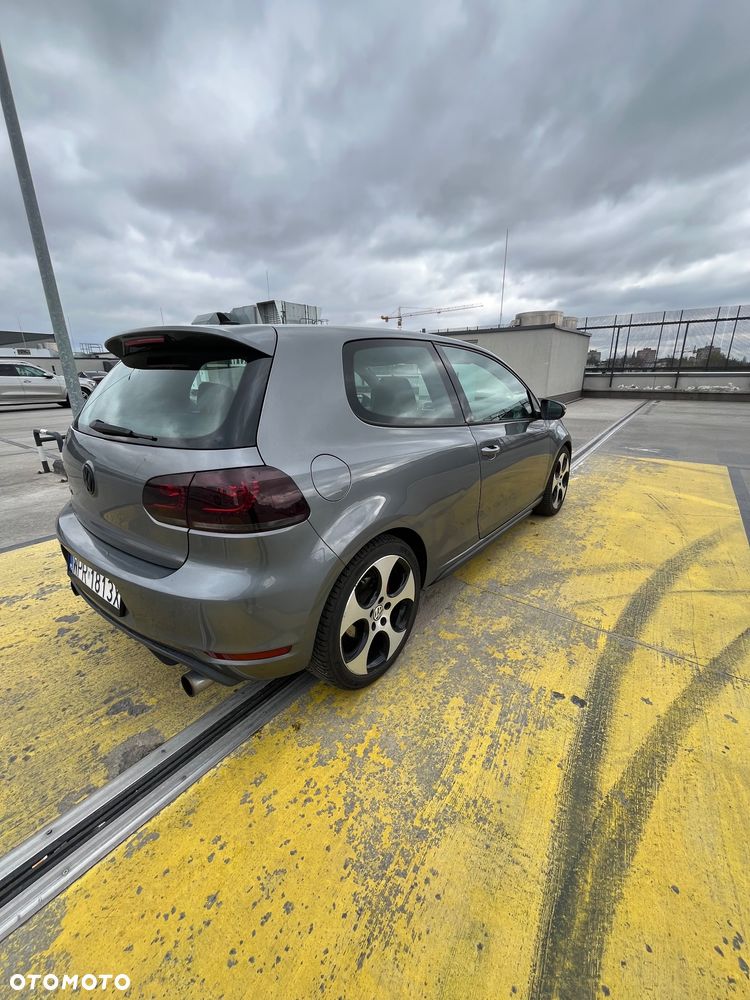 Volkswagen Golf 2.0 GTI - 6