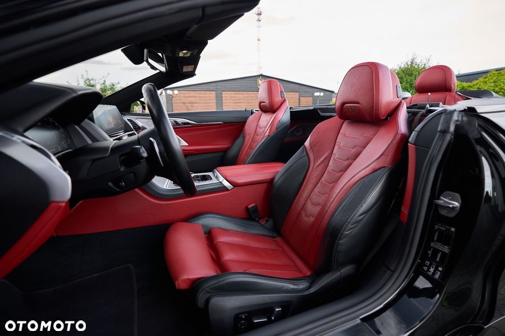 BMW Seria 8 M850i xDrive - 25