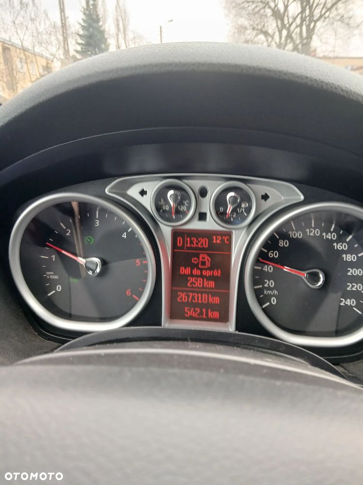 Ford Kuga - 19