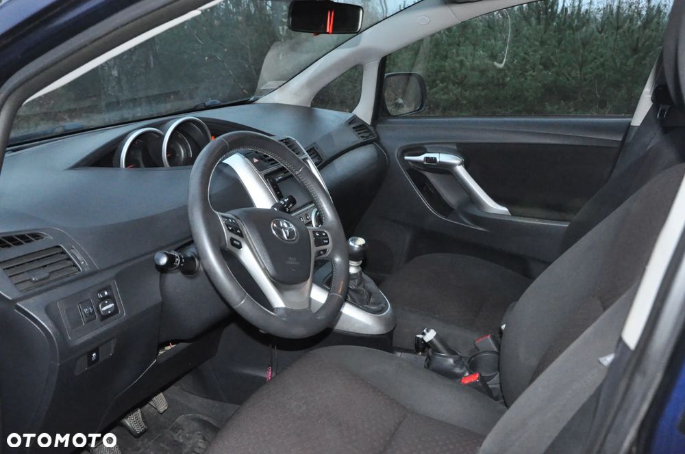 Toyota Verso 2.0 D-4D Luna - 4