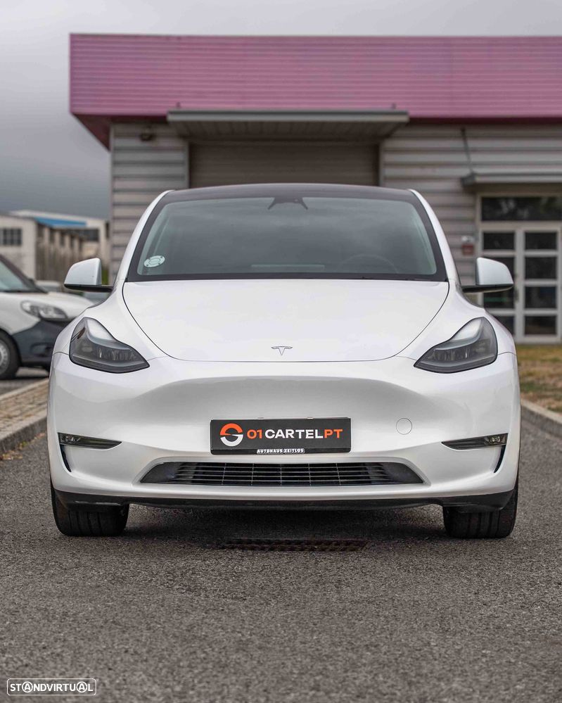 Tesla Model Y Long Range Dual Motor AWD - 3