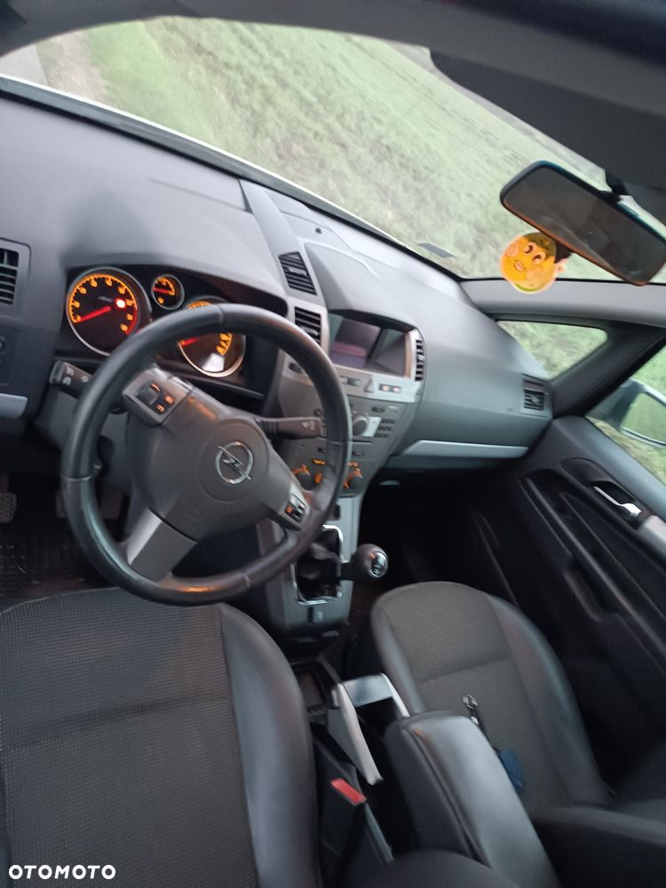 Opel Zafira - 6