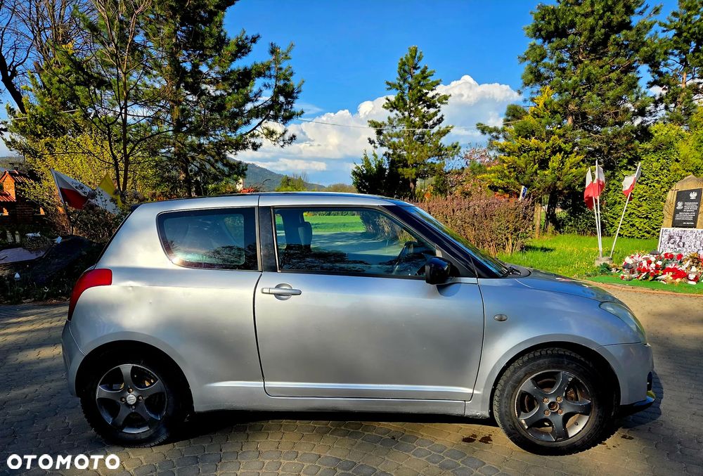 Suzuki Swift 1.3 GC - 5