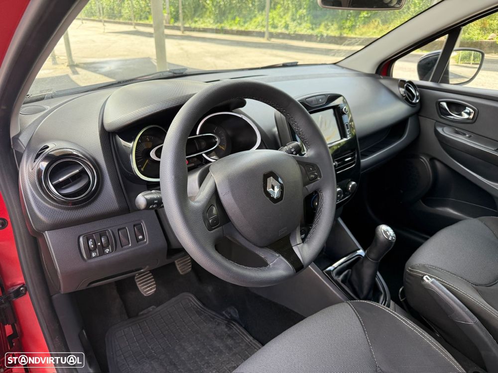 Renault Clio Sport Tourer - 9