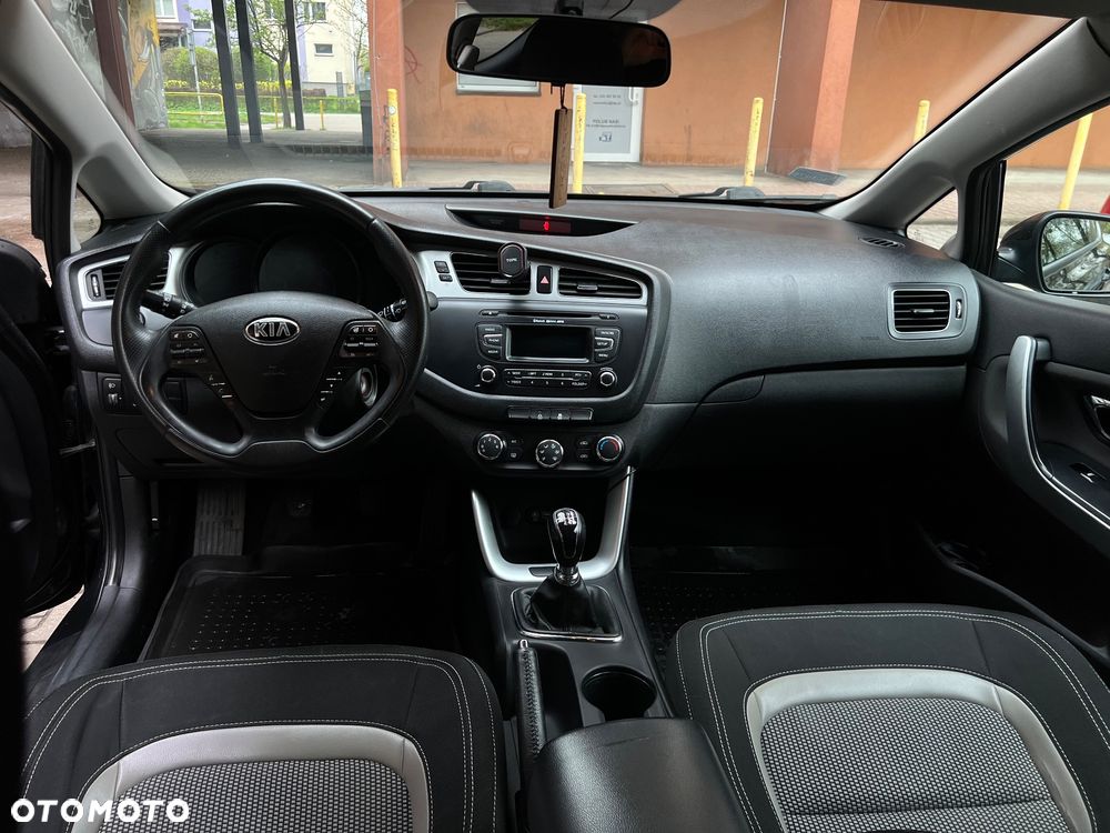 Kia Ceed 1.6 CRDi M - 11