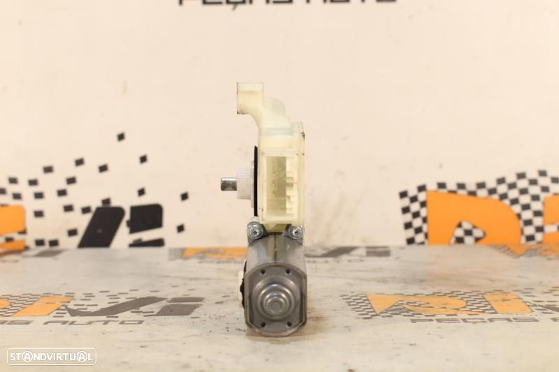 Motor Do Elevador De Vidro Frente Direito Bmw 3 (G20)  8495866 / C8069 - 4