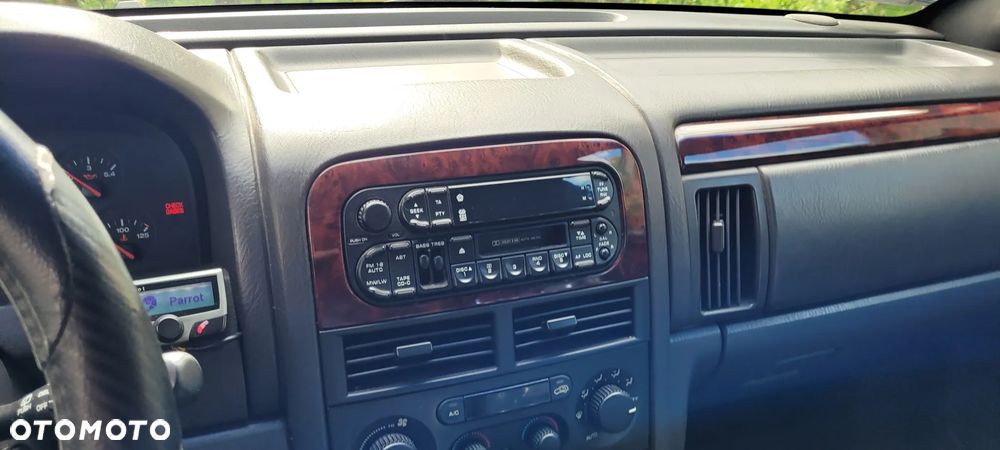 Jeep Grand Cherokee - 18