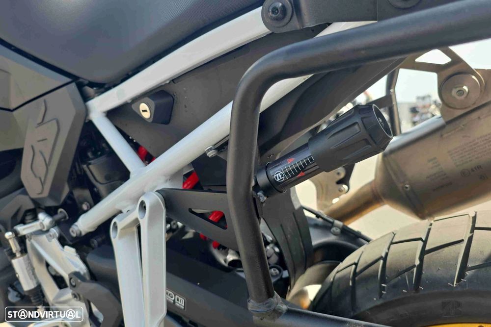 BMW F 900 GS - 11