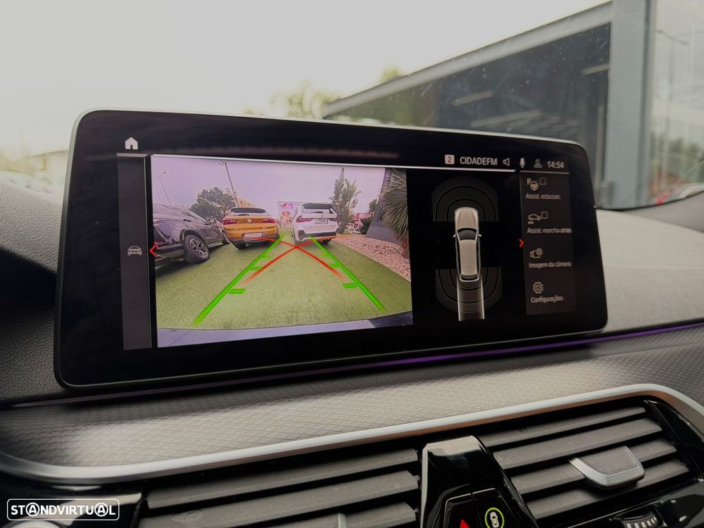 BMW 520 e Pack M - 43