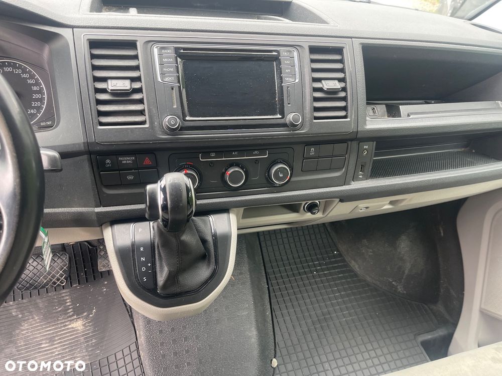 Volkswagen Transporter - 14