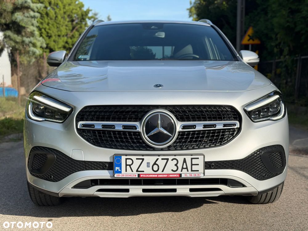 Mercedes-Benz GLA 200 Style - 2