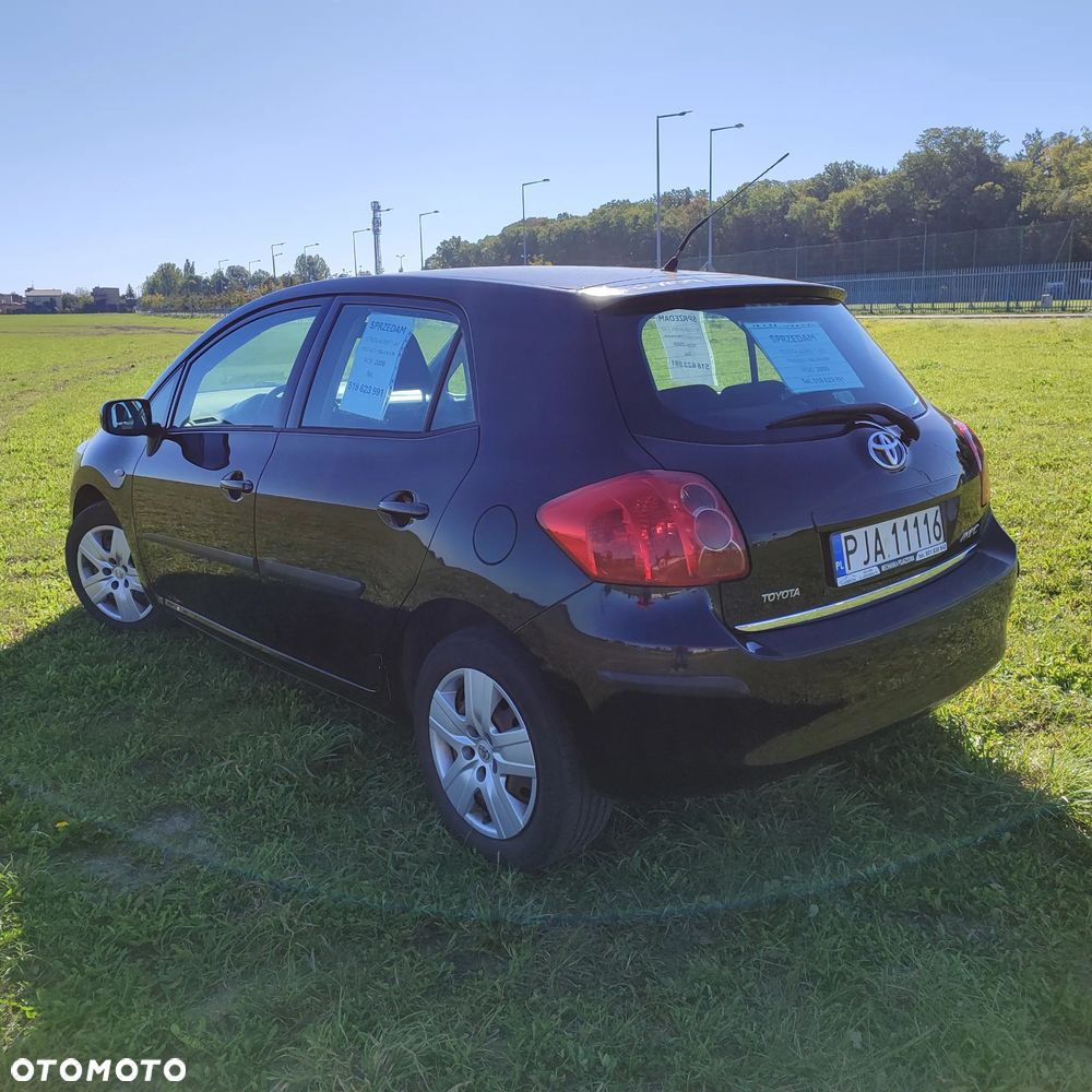 Toyota Auris 1.4 D-4D - 2