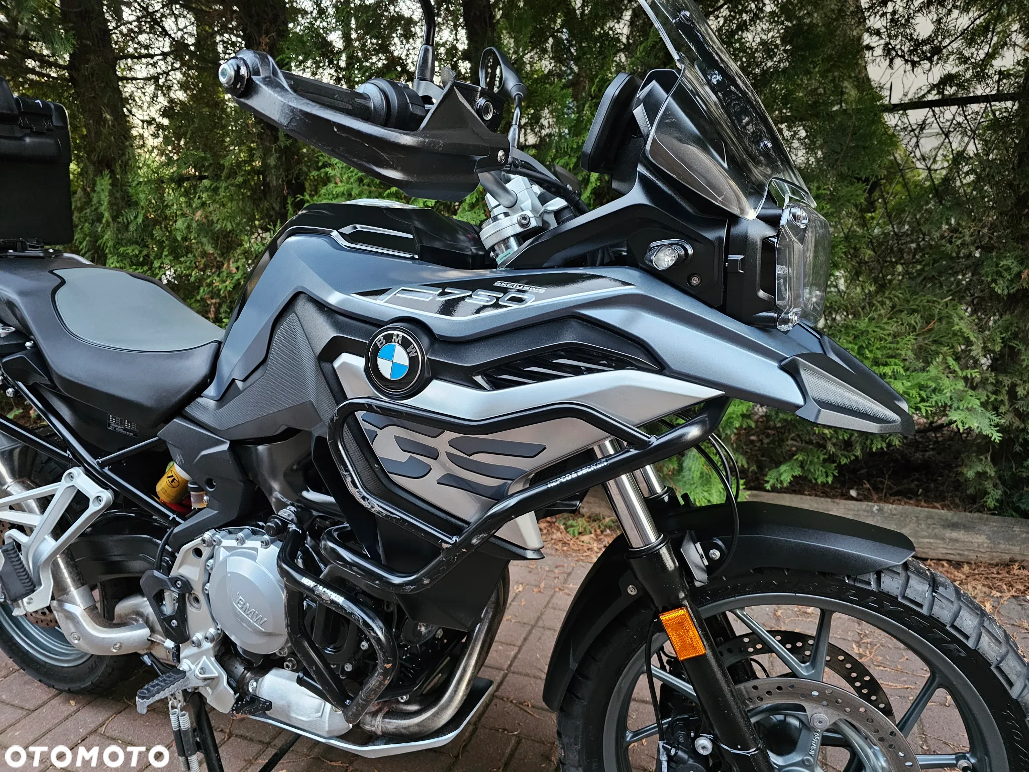 BMW F - 4