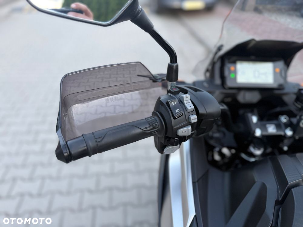 Honda NC - 27
