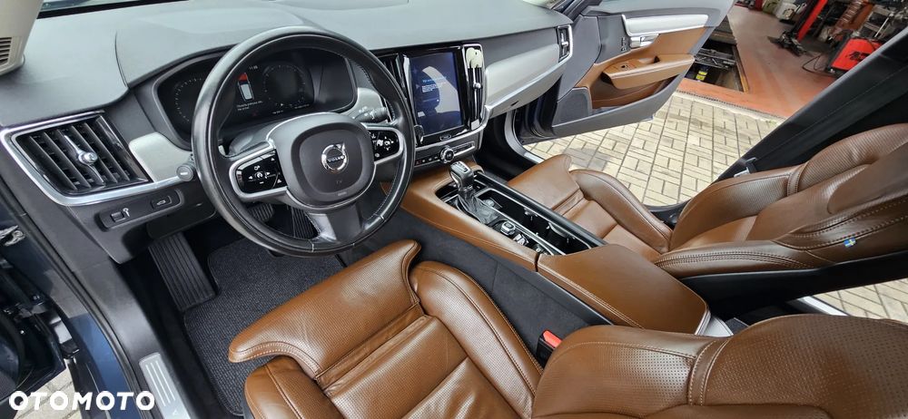Volvo V90 D4 SCR AWD Kinetic - 8