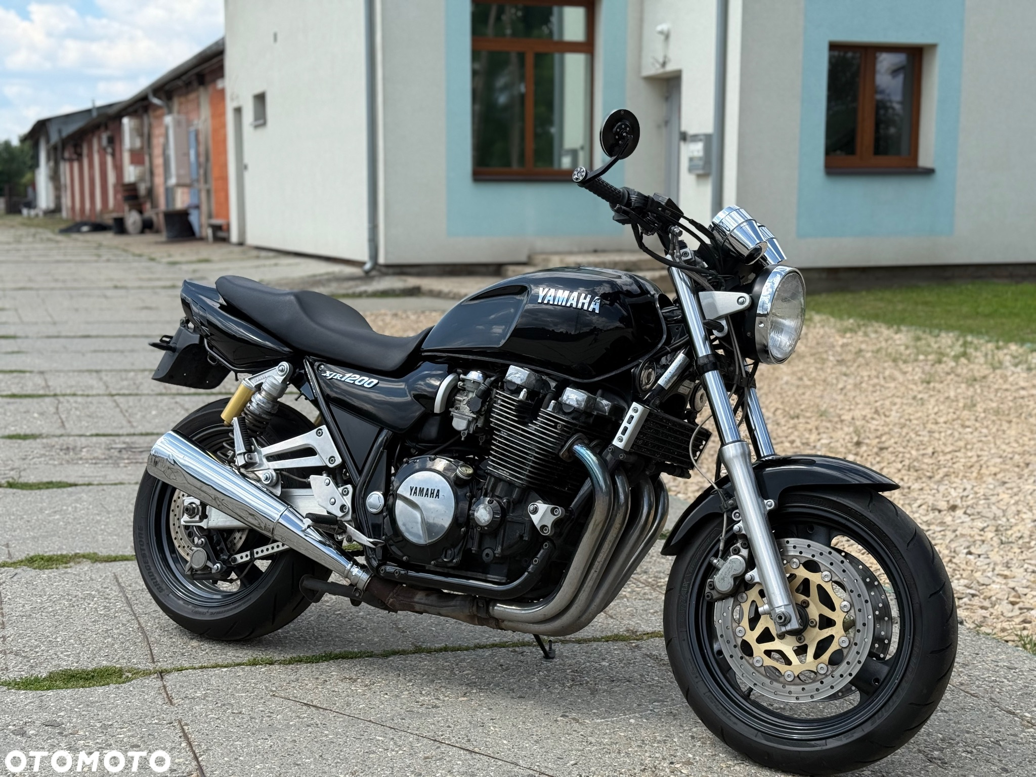 Yamaha XJR - 2