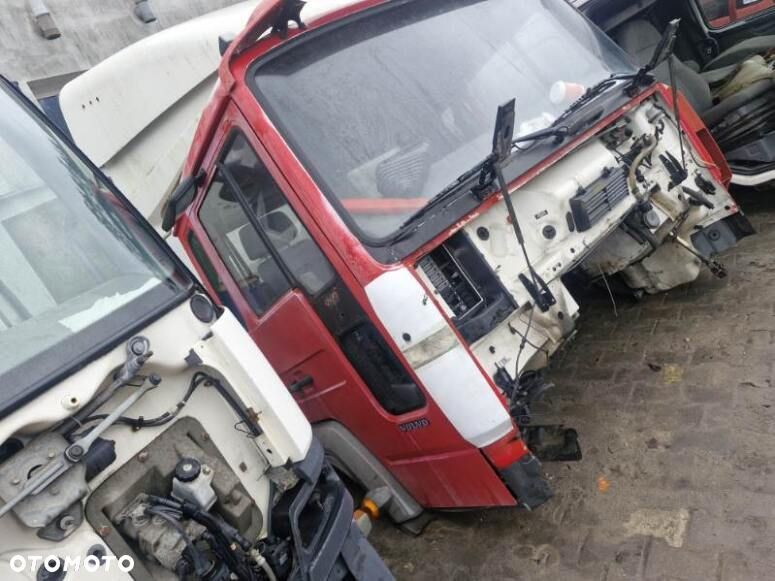 Kabina  VOLVO FL 6 - 4