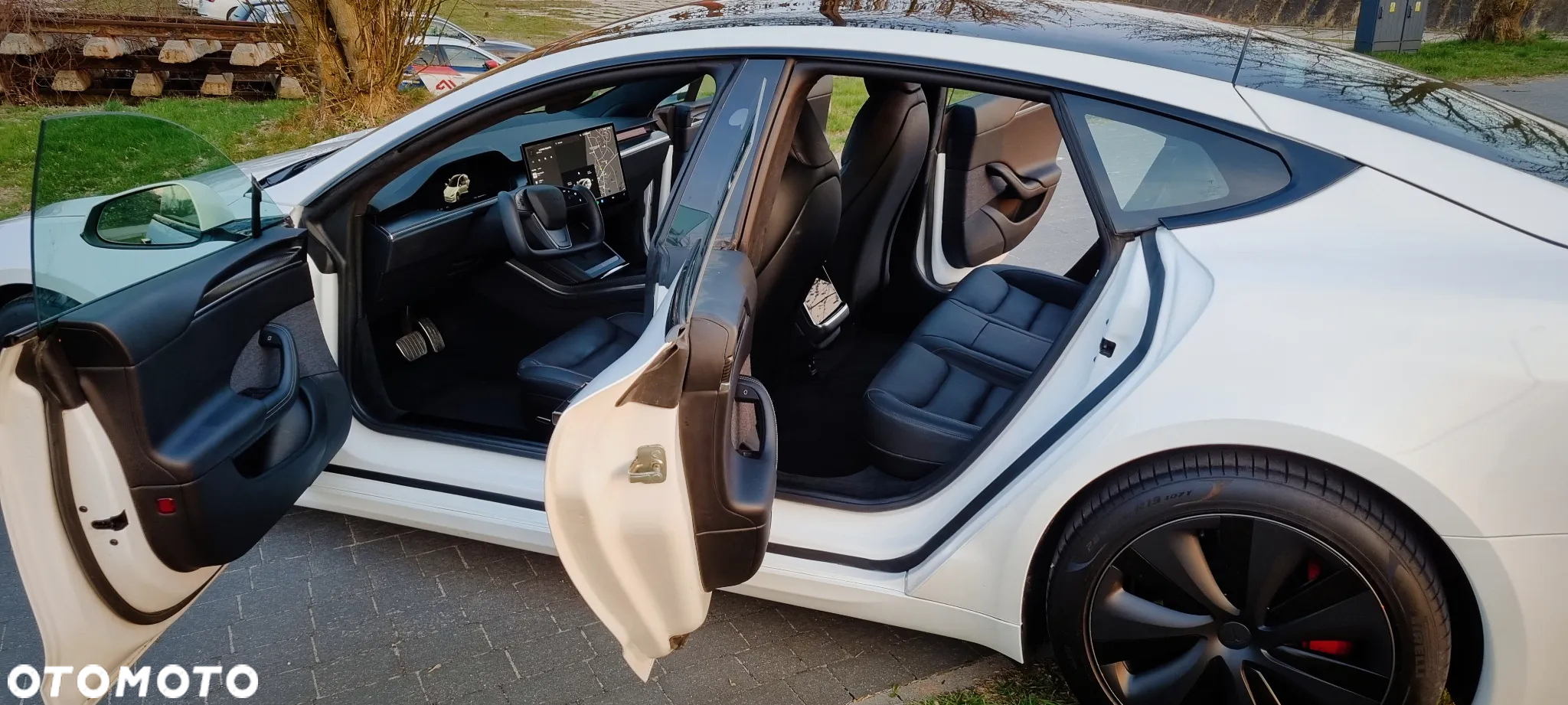 Tesla Model S Plaid - 2