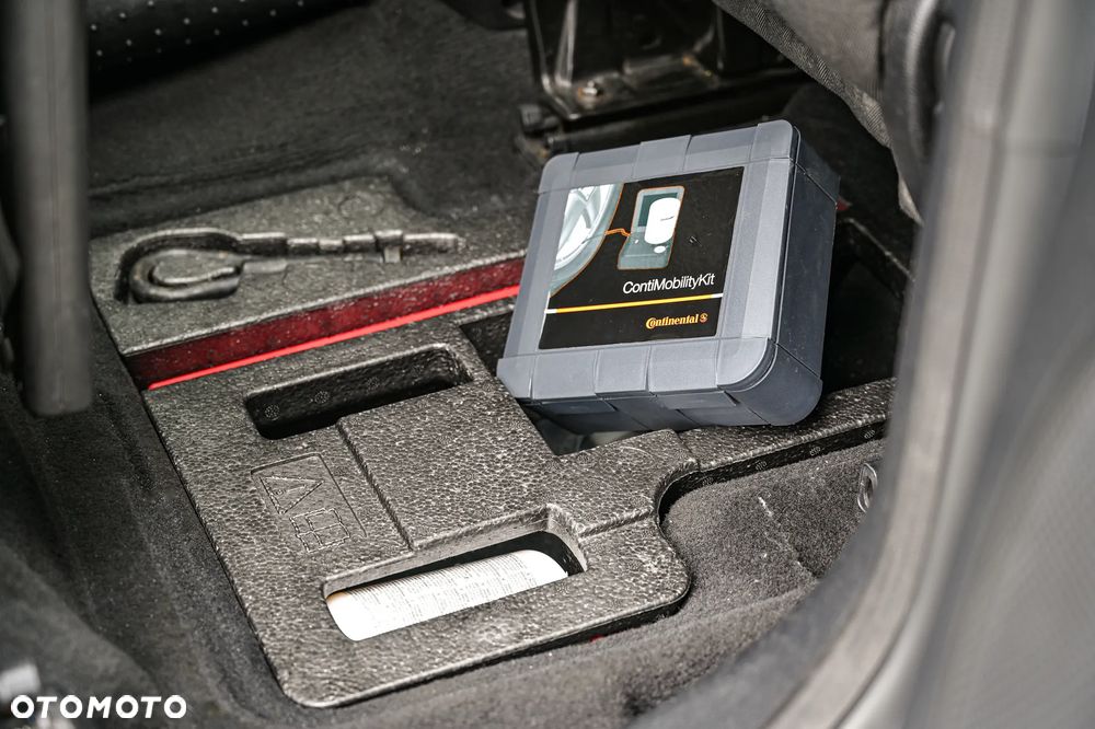 Ford S-Max 2.0 TDCi Titanium - 24