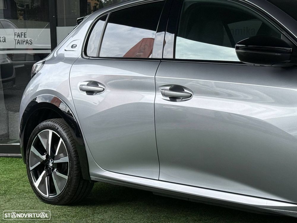 Peugeot e-208 - 22