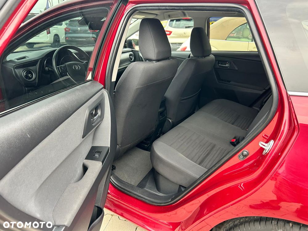 Toyota Auris 1.8 HSD Luna - 18