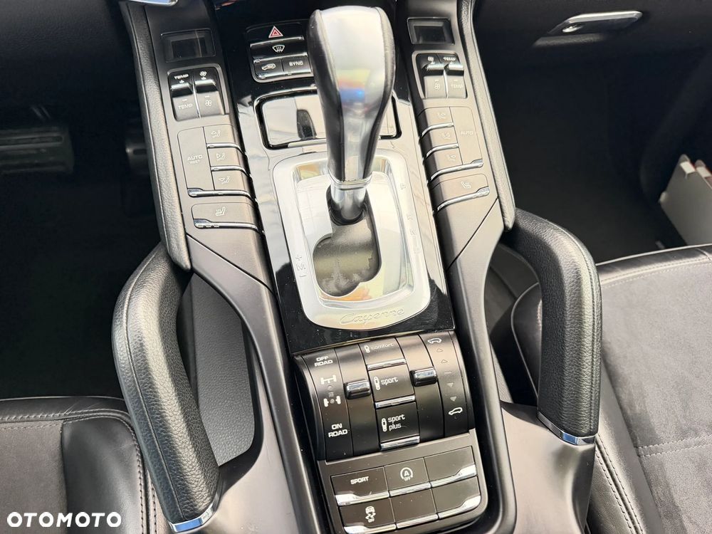 Porsche Cayenne Diesel Platinum Edition - 15