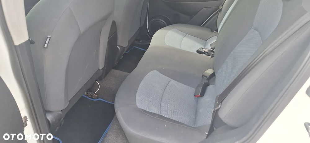 Nissan Qashqai 1.6 360 - 15