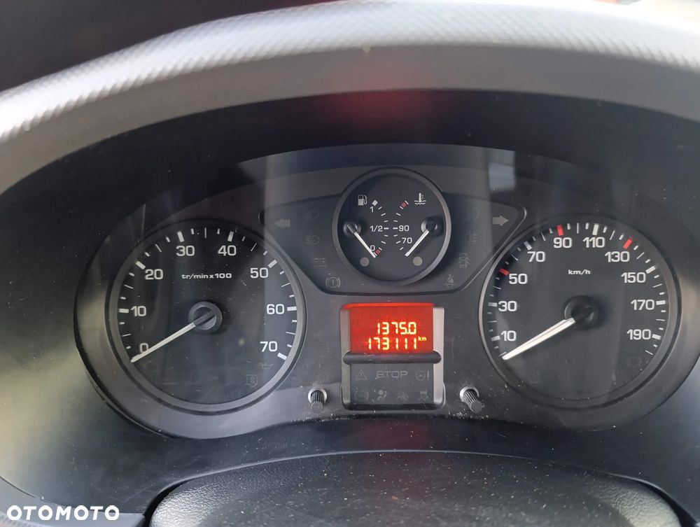 Peugeot Partner - 17