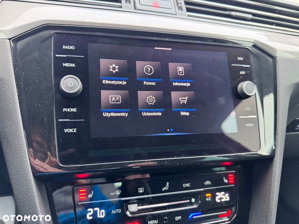 Volkswagen Passat 2.0 TDI SCR DSG Elegance - 32