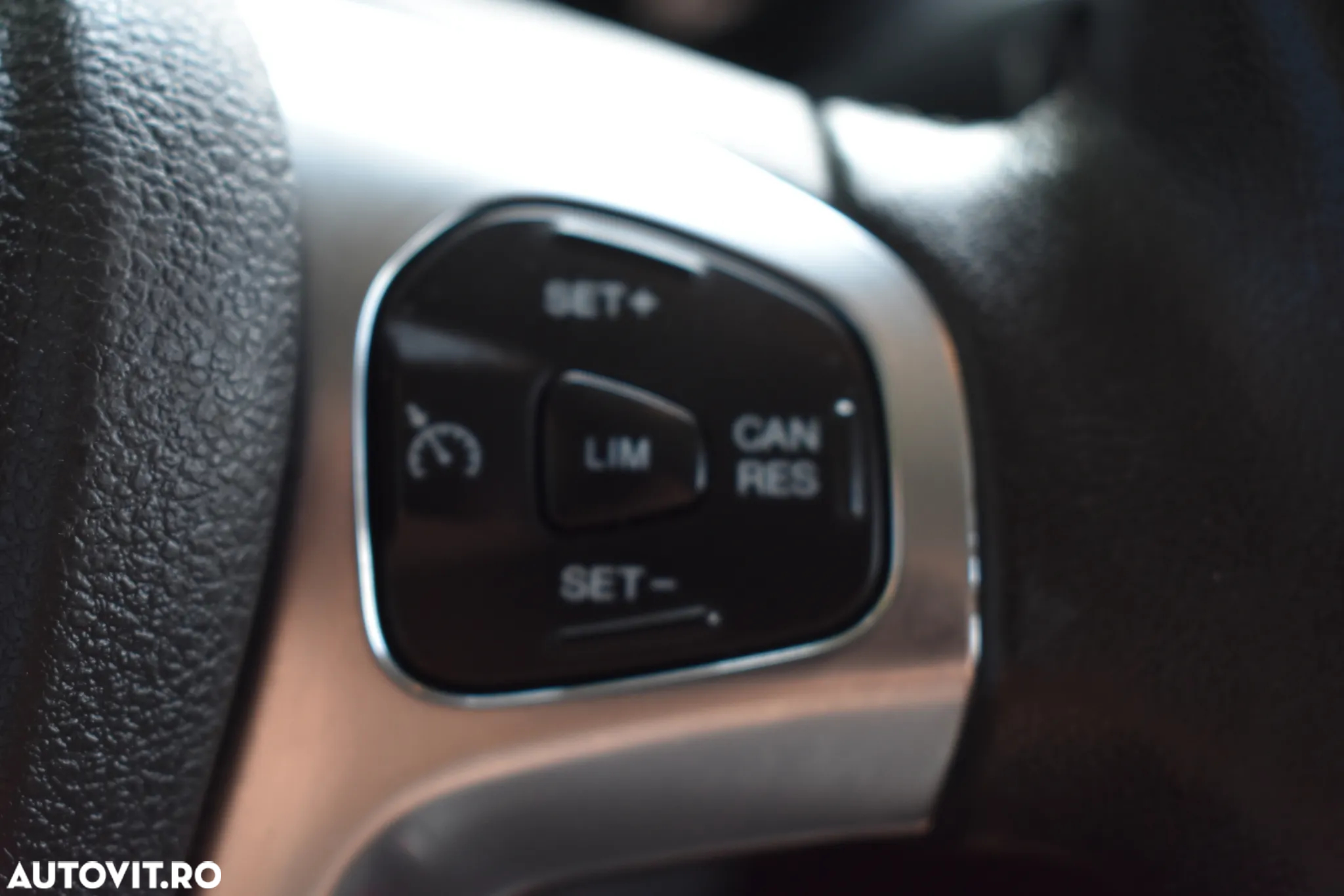 Ford Tranzit Courier - 13