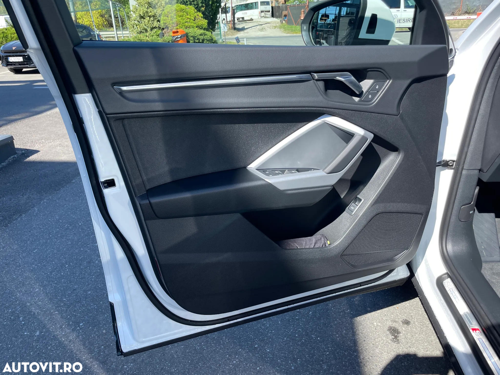 Audi Q3 40 TFSI quattro S tronic S line - 12
