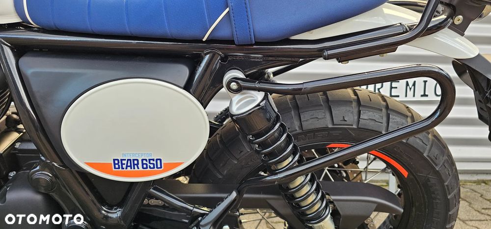 Royal Enfield Bear 650 - 24