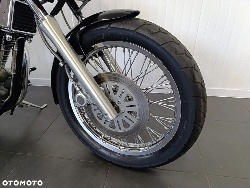 Suzuki Intruder - 5