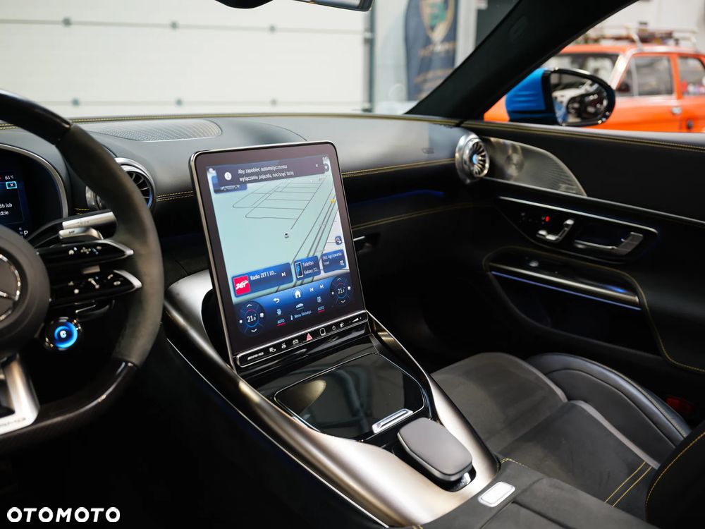 Mercedes-Benz SL AMG 63 4-Matic+ - 22