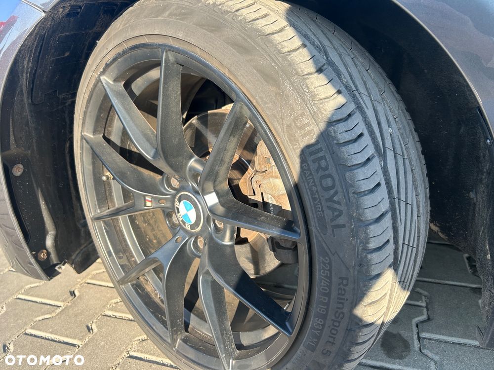 BMW Seria 3 330e iPerformance M Sport Shadow - 31