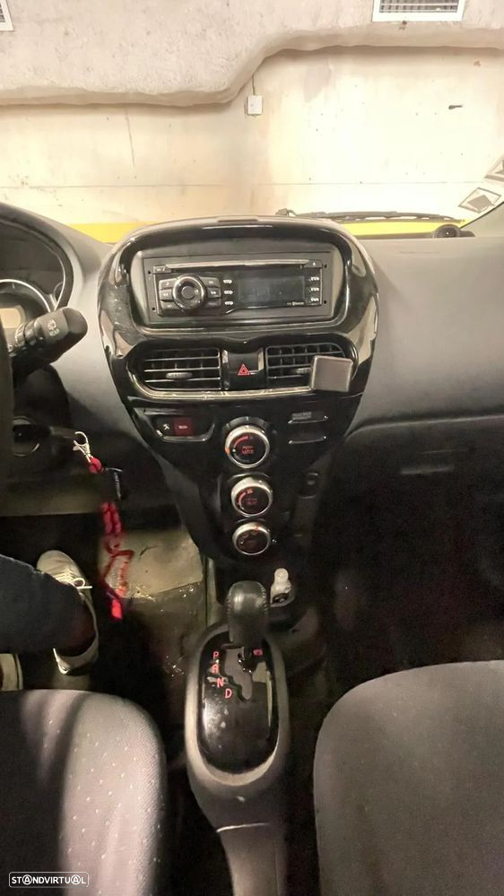 Peugeot iOn Active - 12
