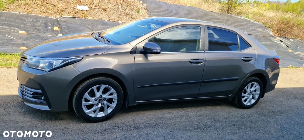 Toyota Corolla 1.6 Comfort - 5