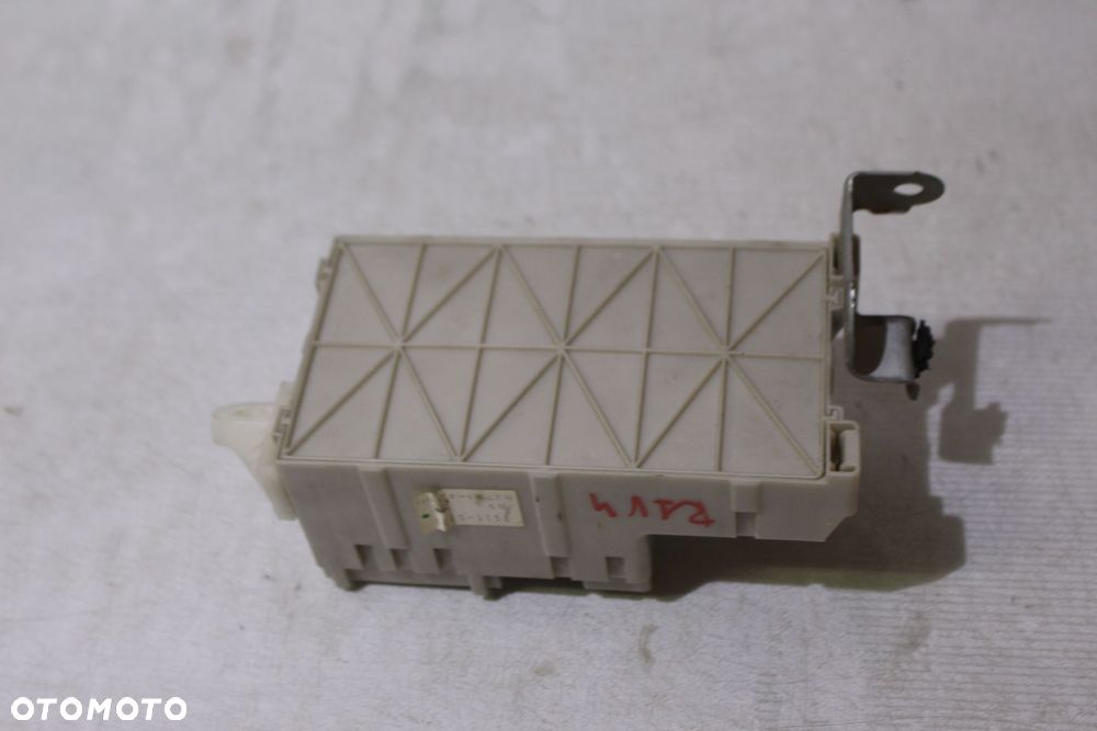 MODUŁ BSI TOYOTA RAV4 II - 3