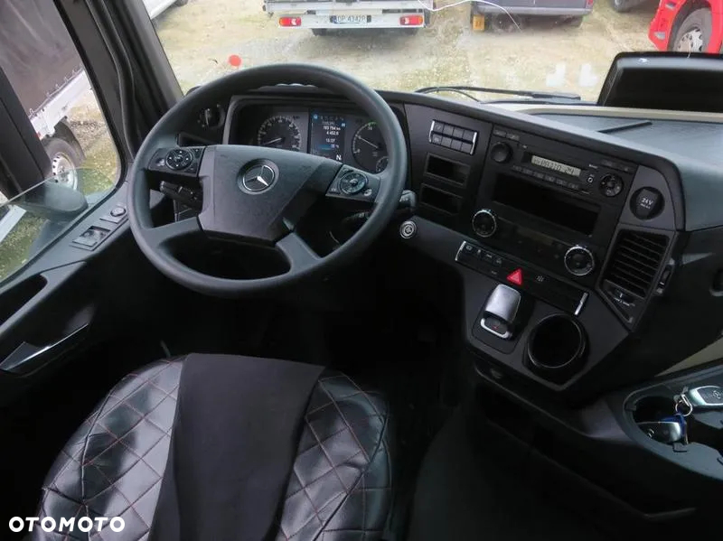Mercedes-Benz ACTROS - 5