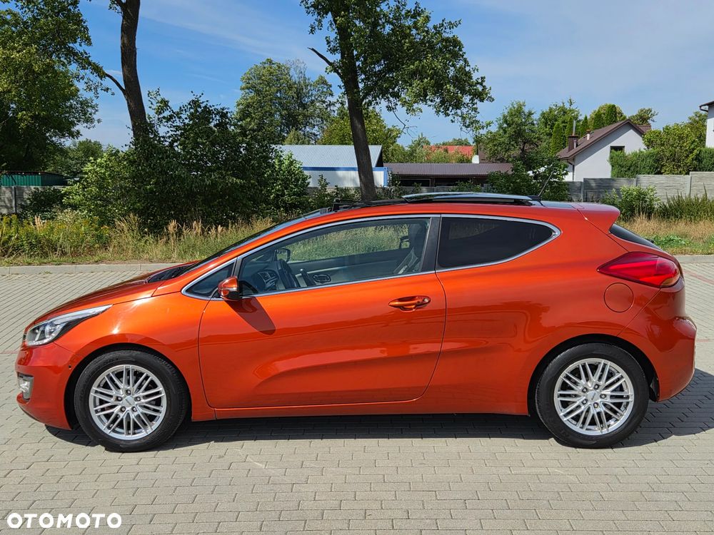 Kia ProCeed - 2