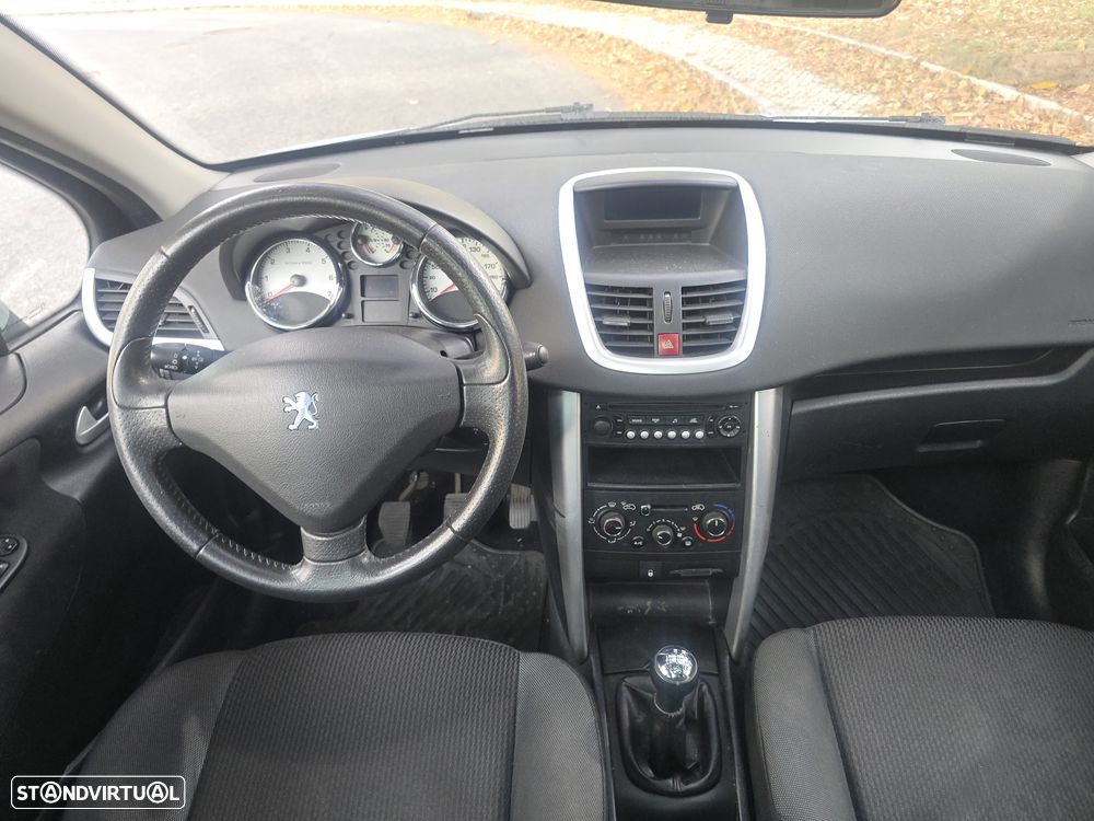Peugeot 207 SW 1.4 Urban - 14