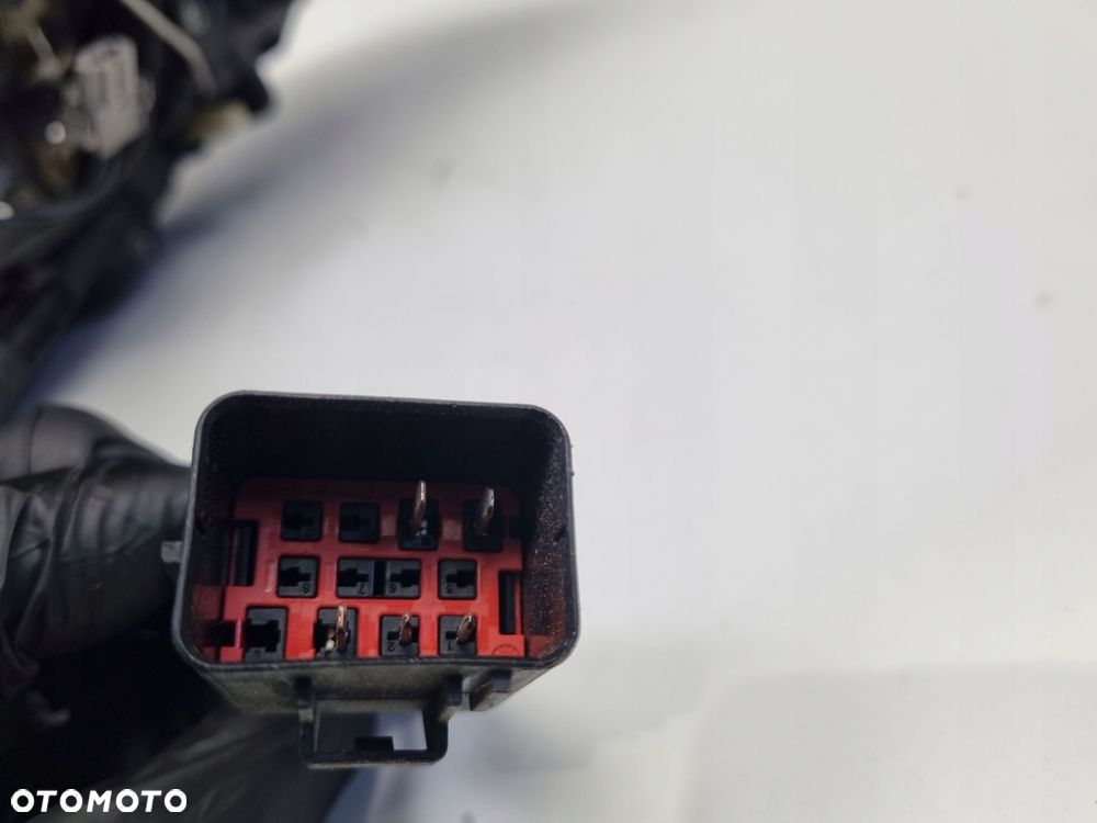 LAMPA PRAWA Volvo XC60 08-17r PRZEDNIA PRAWY PRZÓD 30763148 - 10
