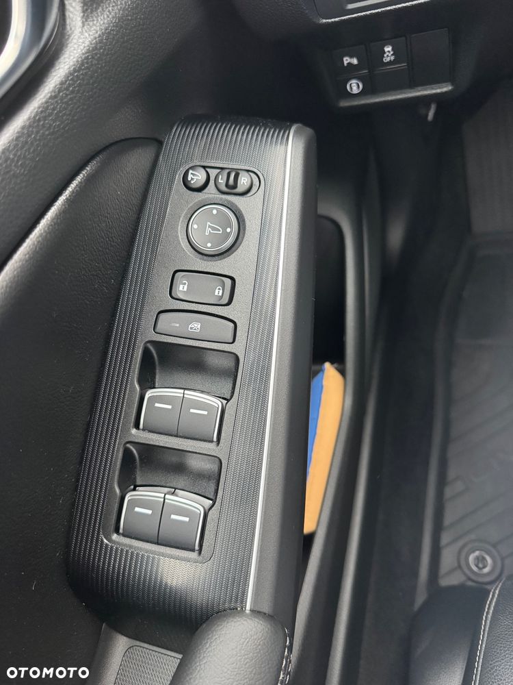 Honda Civic 2.0 i-MMD Advance BSI CVT - 16