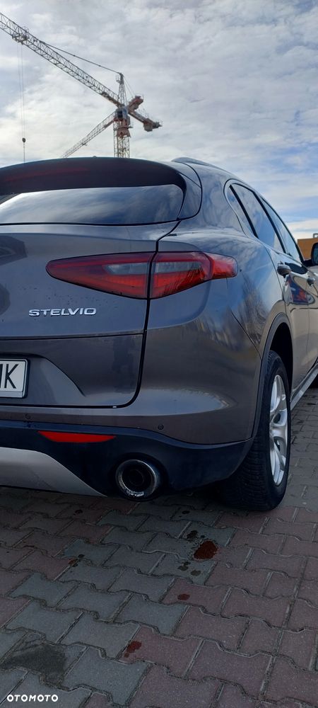 Alfa Romeo Stelvio 2.0 Turbo 16V AT8-Q4 Super - 12