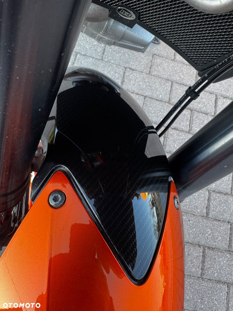 KTM Super Duke - 12