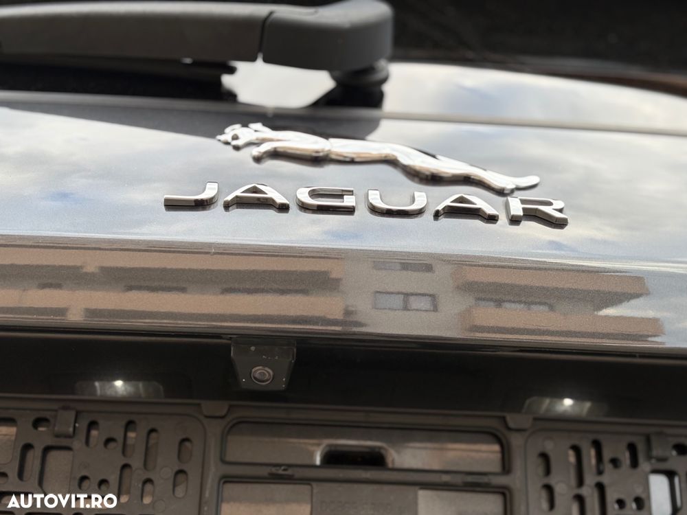 Jaguar F-Pace 30d AWD S - 12