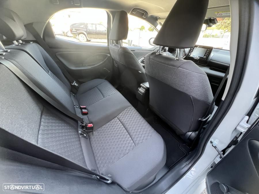 Toyota Yaris 1.5 HDF Comfort Plus - 18