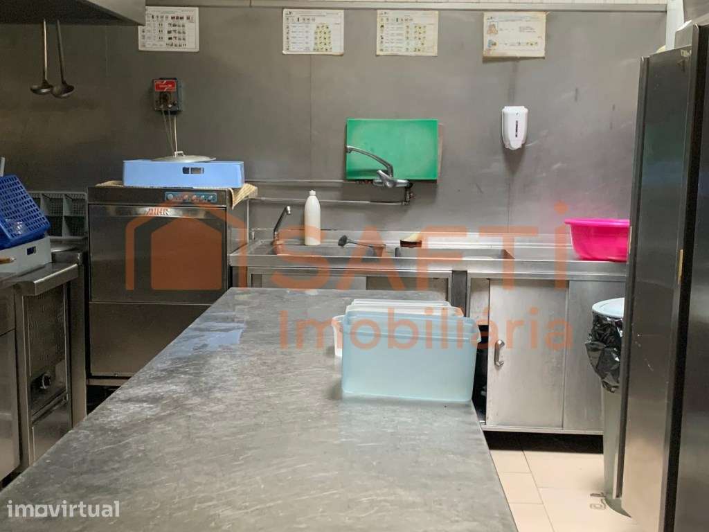 2 Apartamentos T2 + Restaurante + R/C livre para negócio - Grande imagem: 5/19